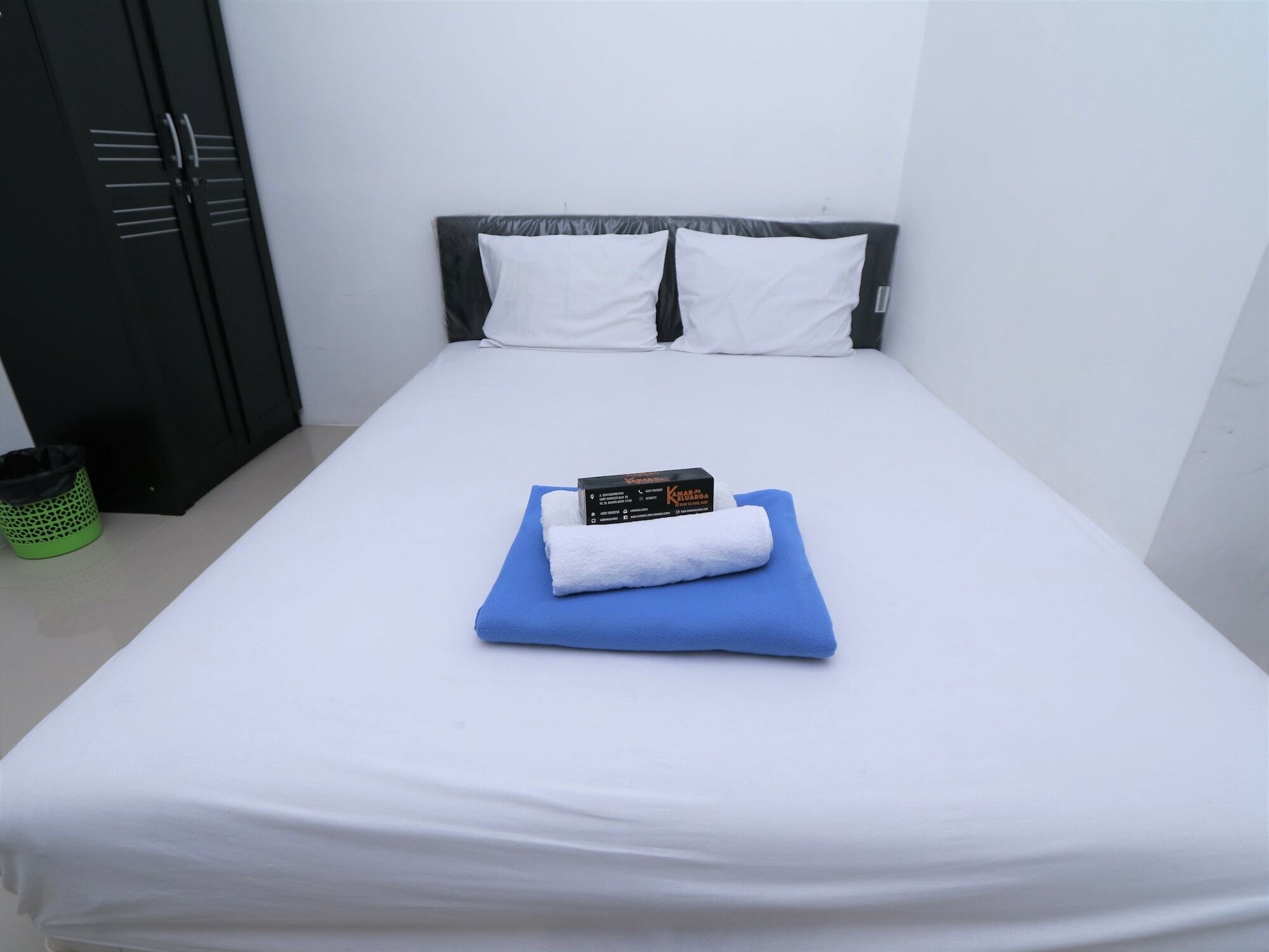 Kamar Keluarga Ungaran Ξενοδοχείο Τζακάρτα Εξωτερικό φωτογραφία